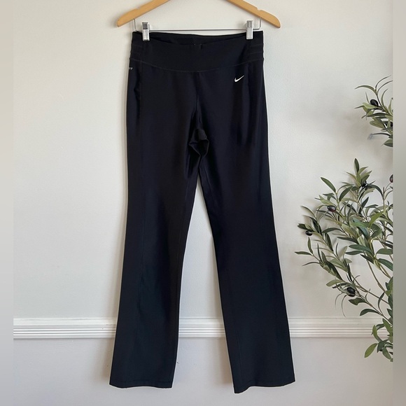 Nike - Wide Leg Straight Legging/Yoga Pants - Picture 2 of 6